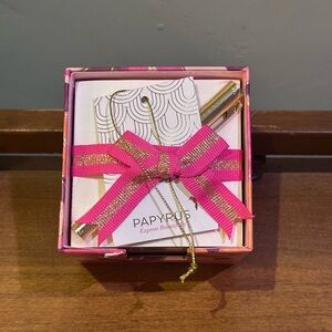 Papyrus Express Beautifully Floral Note Organizer With Pen And 600 Note Pages